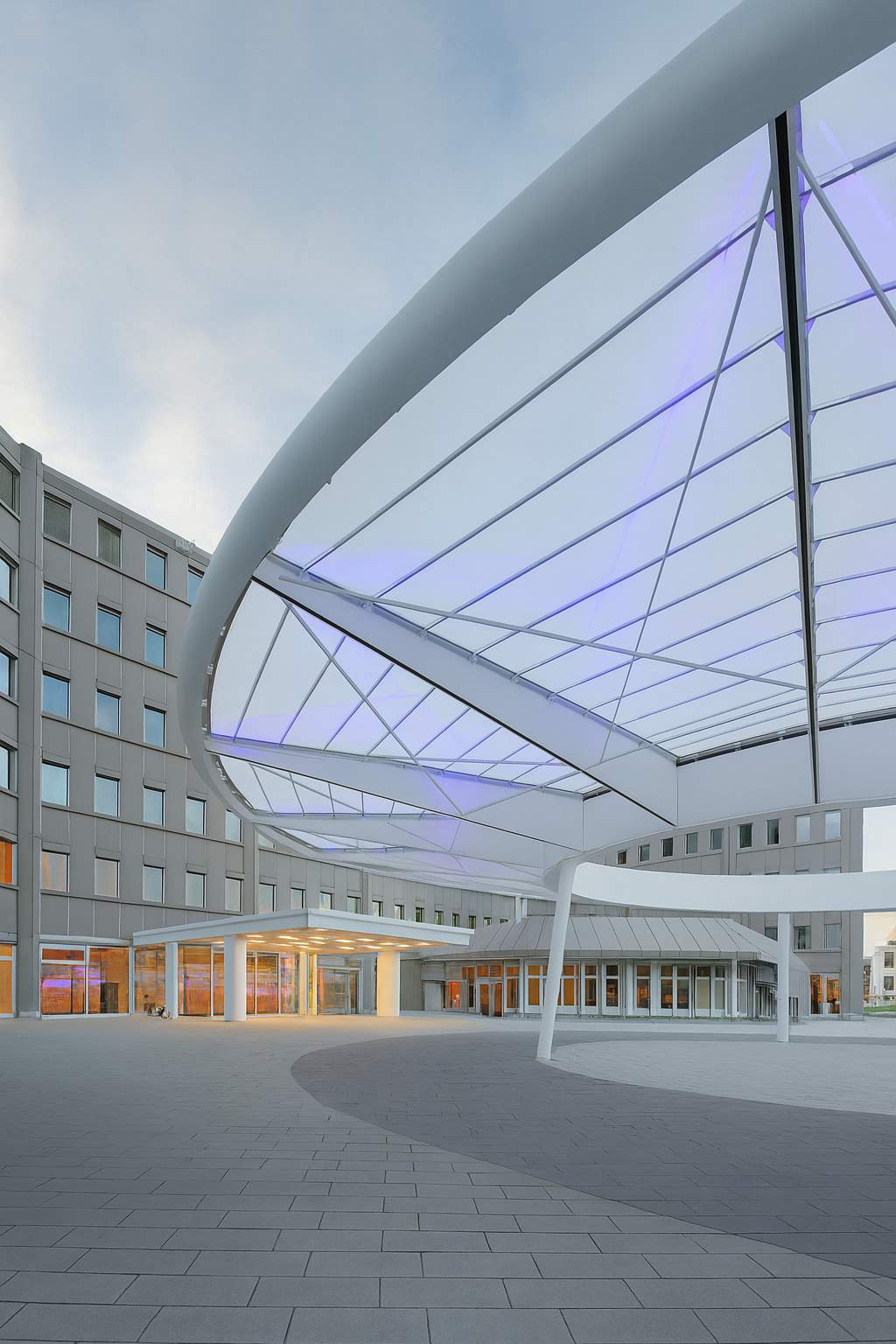 Airbus campus in Ottobrunn, Germany featuring a Lightspan ETFE system roof with modern transparent design and sustainable architecture.