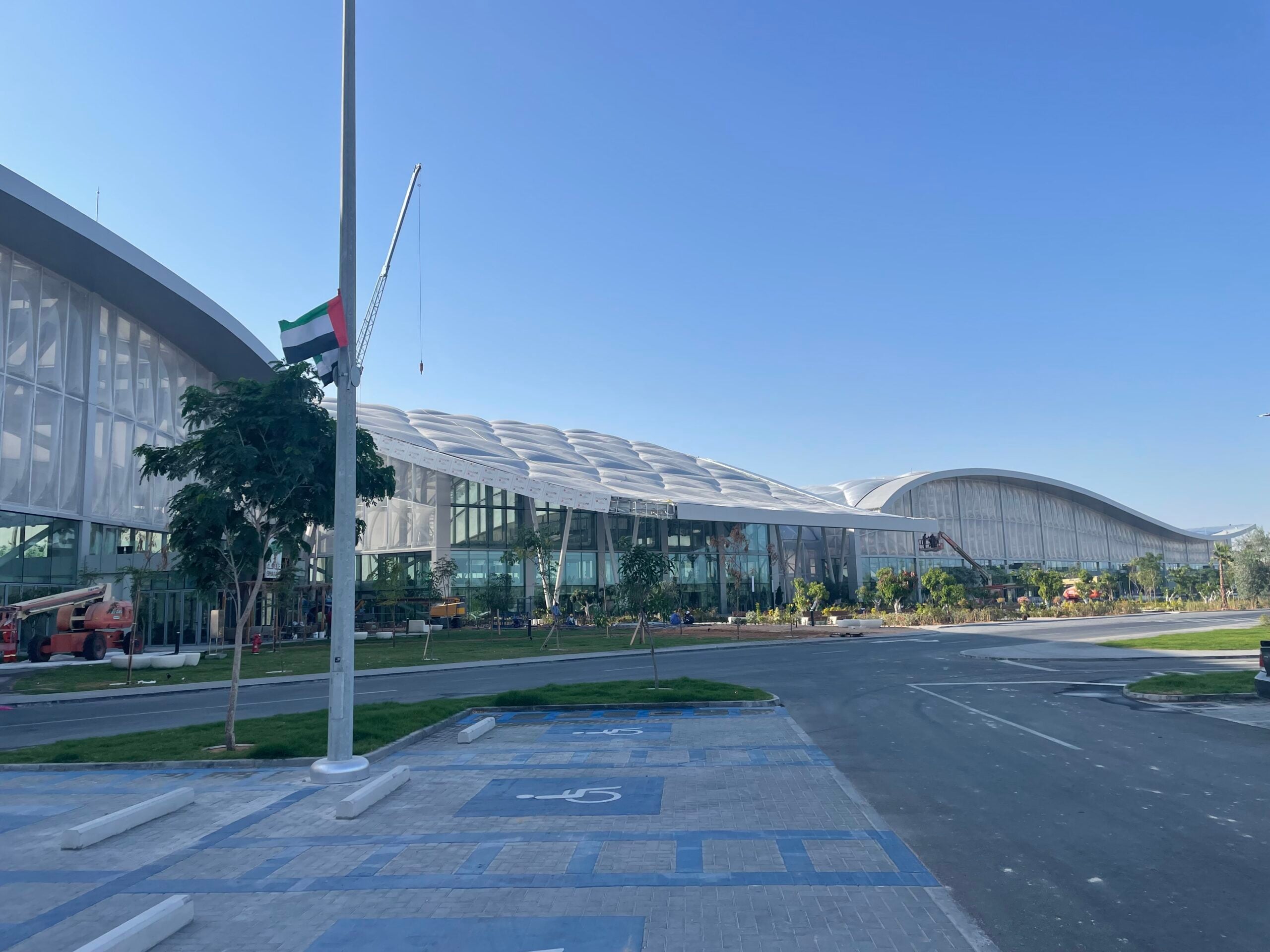 Al Rahba Botanic Gardens / Al Rahba Greenhouse
